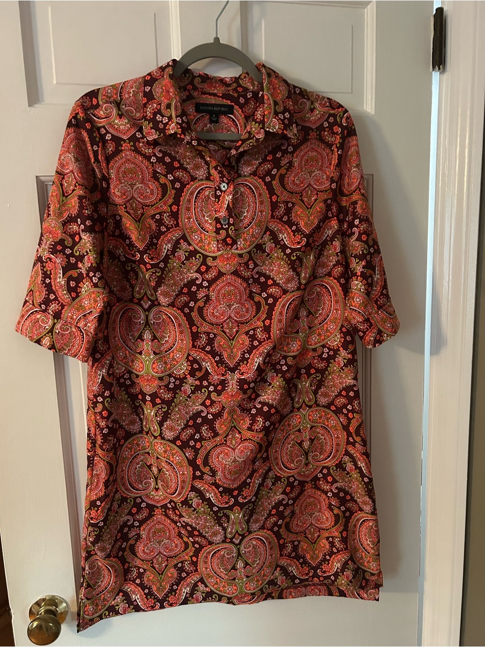 Banana Republic Women's Paisley Midi Dress in Maroon and Pink Size 8